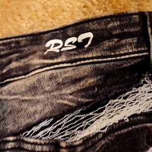 RS7 DISTRESSED JEANS SIZE 32 STRETCH MATERIAL